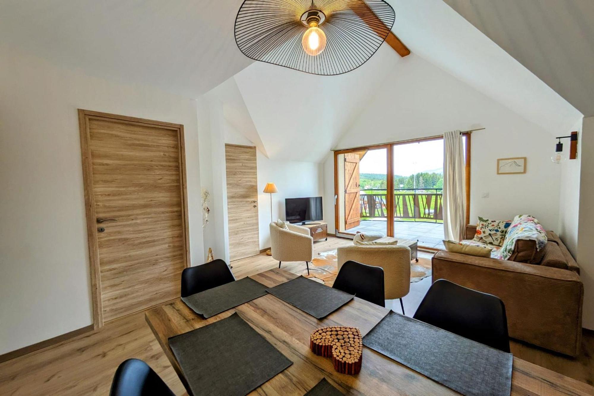 Holiday home Magnifique Au Pied Des Pistes - Le Trelod *